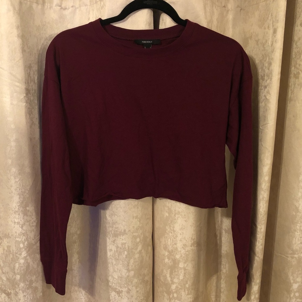 Forever 21 Womens Burgundy Long Sleeve Raw Hem Cropped Knit Top Small NWT